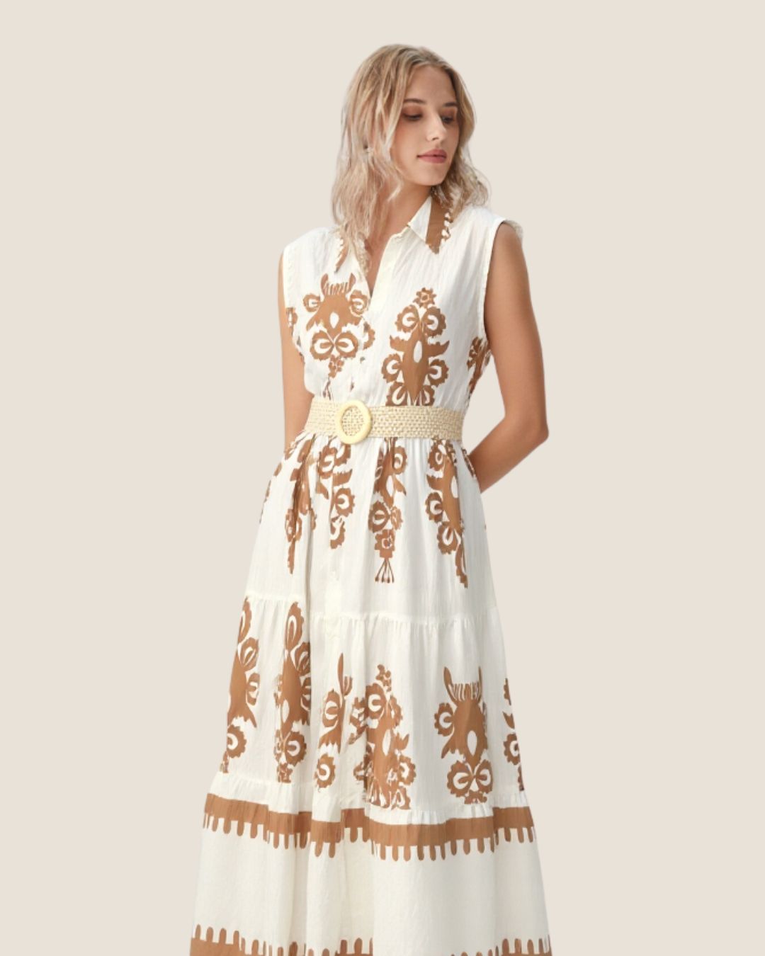 Vestido blanco con estampado miel
