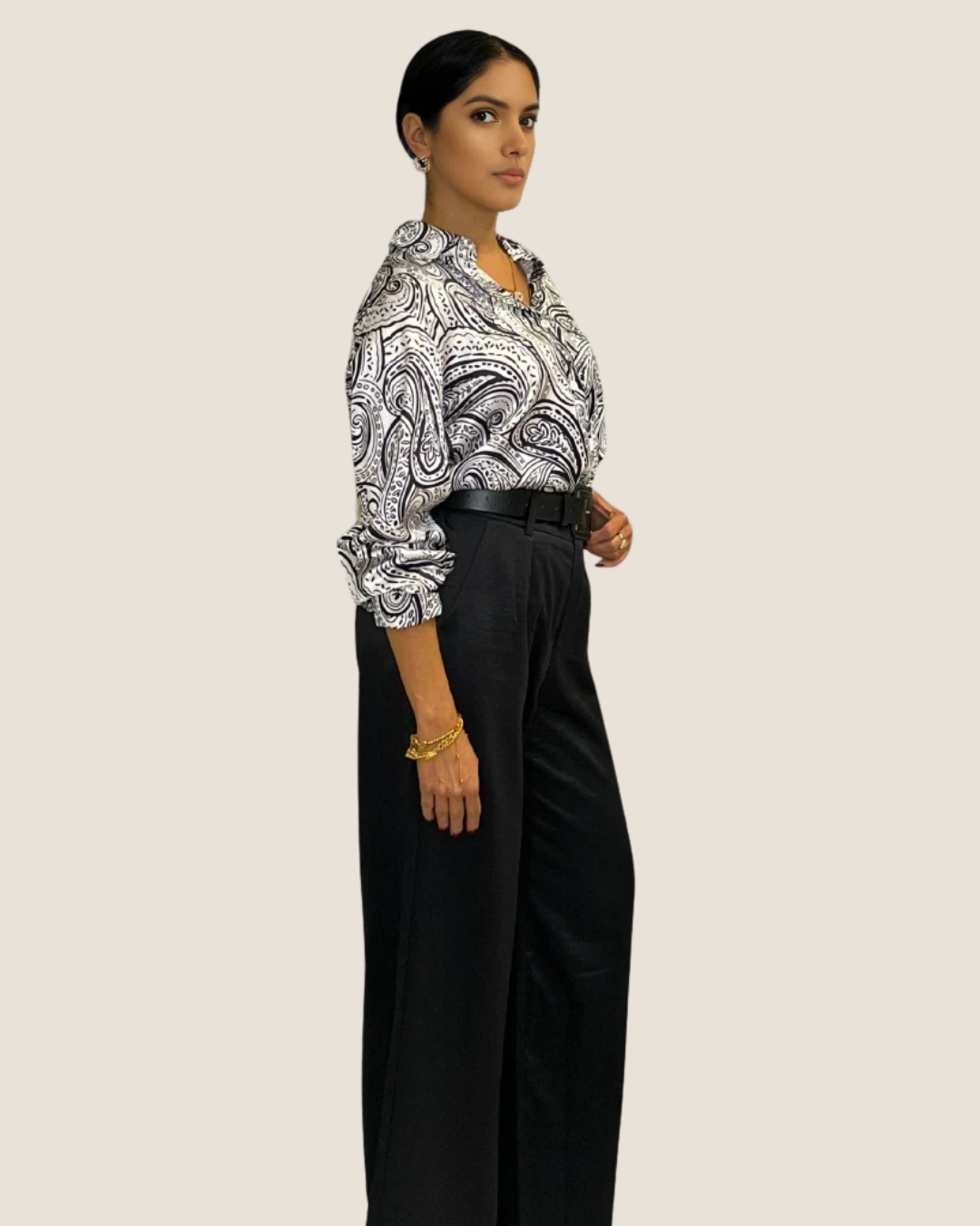Blusa Mangas largas con patrón blanco y negro