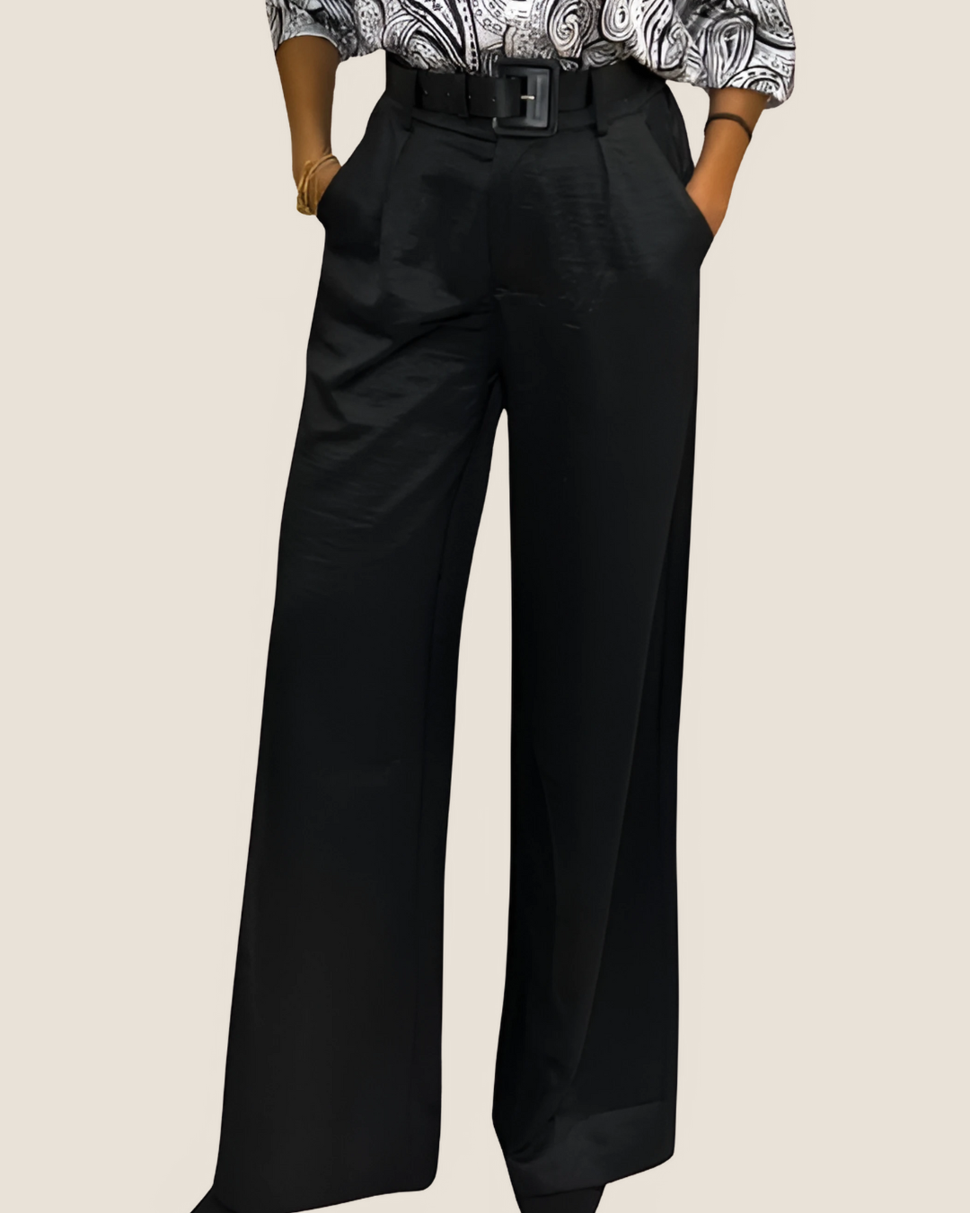 Pantalón satinado negro