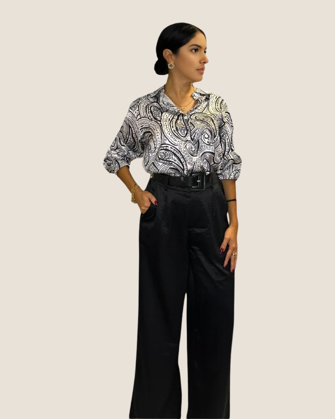 Blusa Mangas largas con patrón blanco y negro