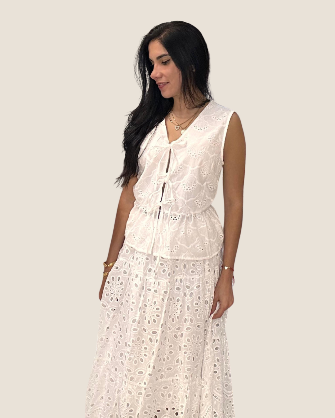 Blusa con bordados - blanco