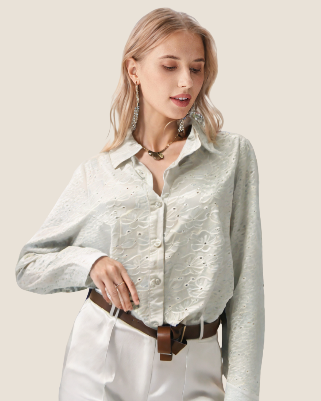 Blusa con encaje de flores