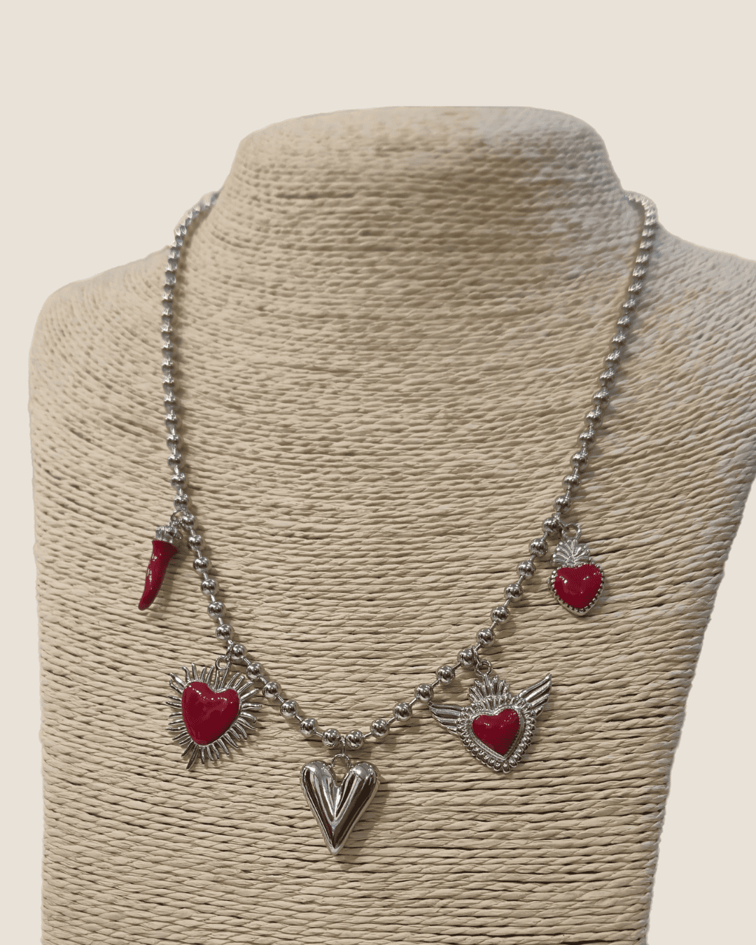 Collar de estilo ecléctico