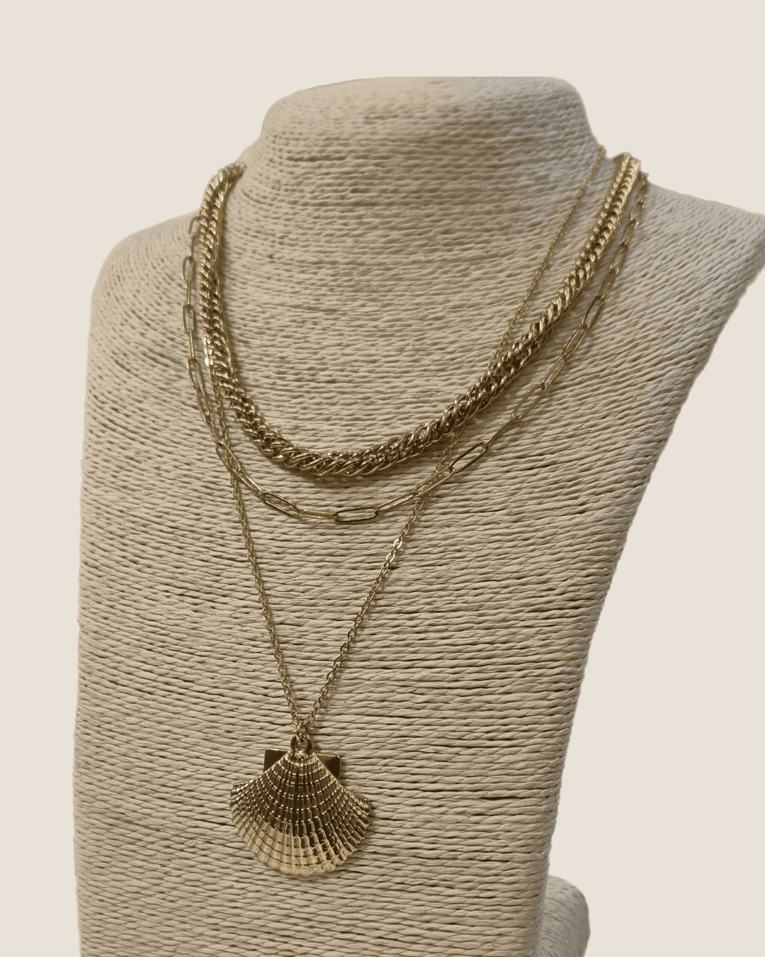 Collar de colgante de concha marina