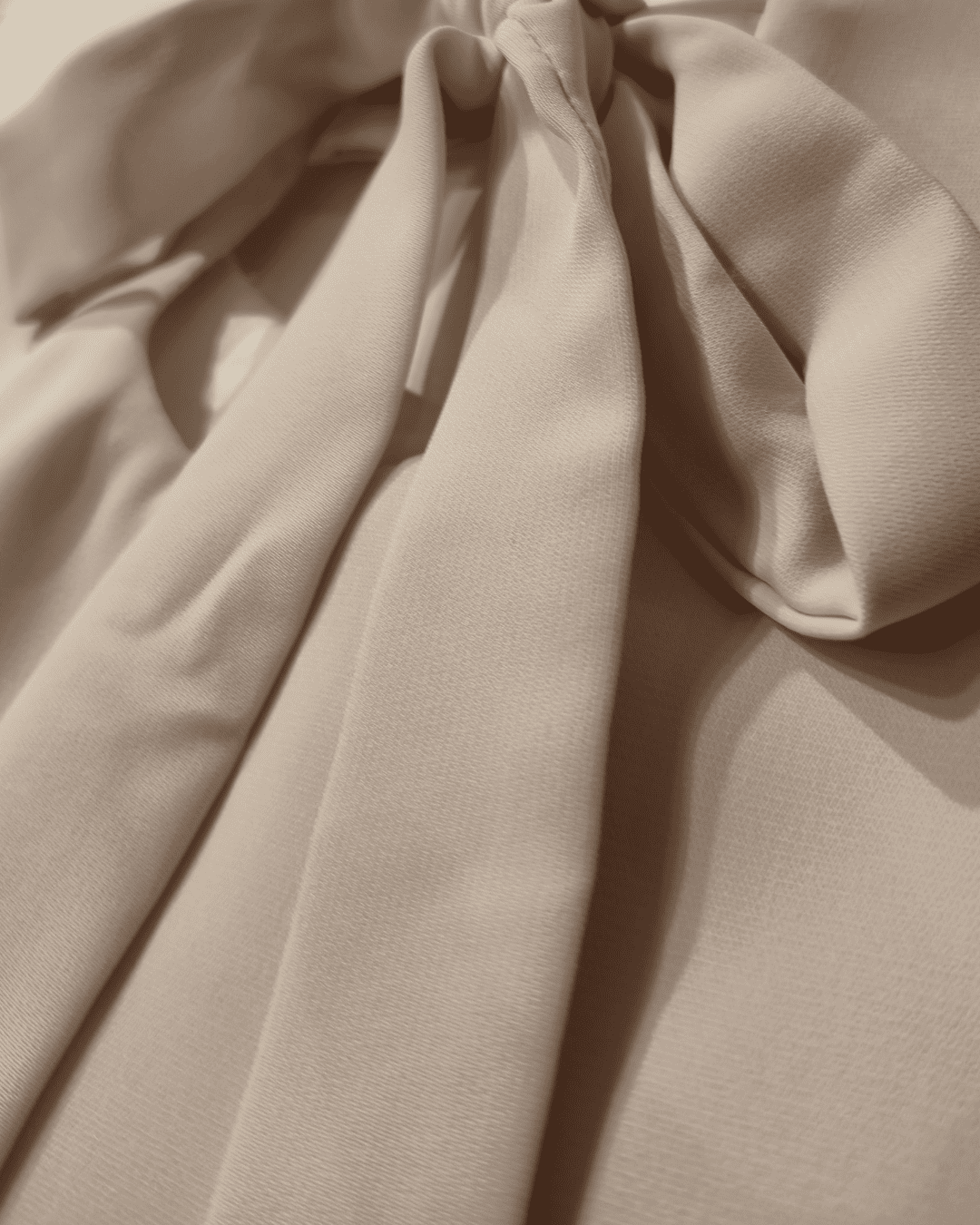 Blusa de mangas acampanadas