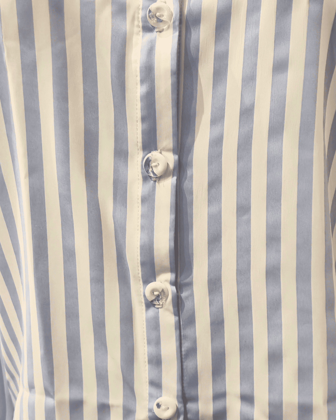 Blusa a rayas de mangas largas